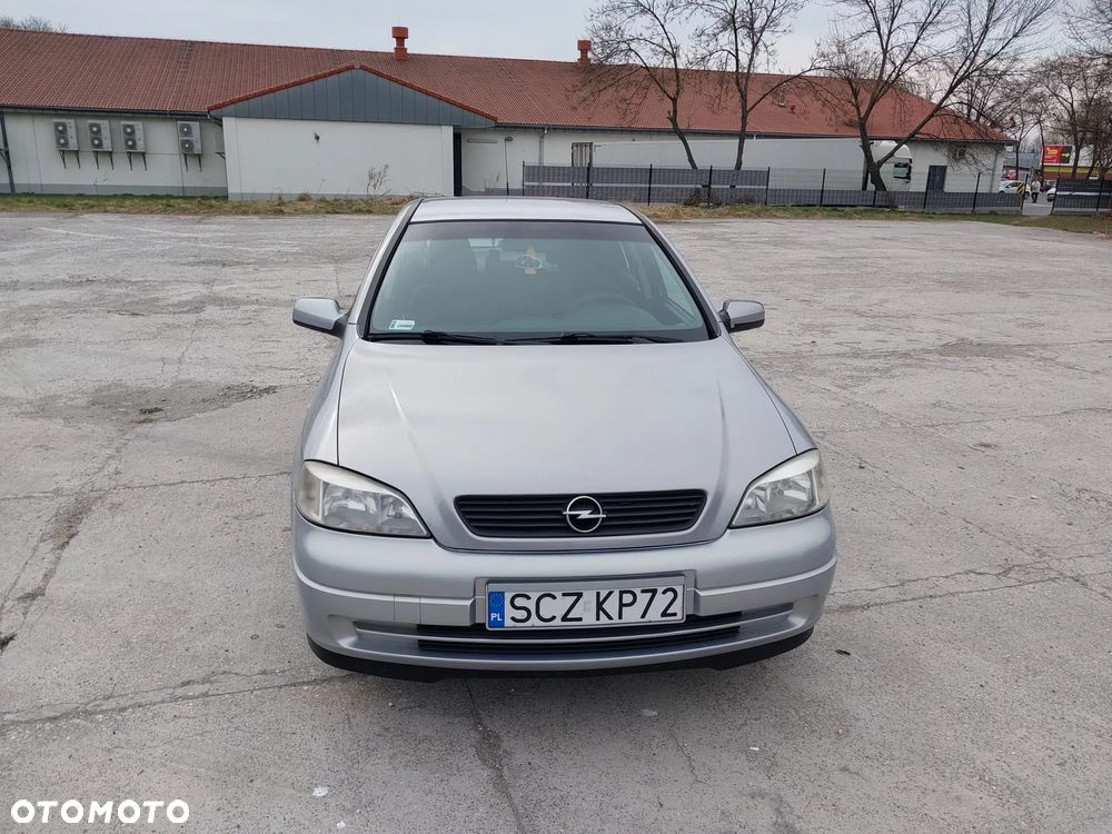 Opel Astra 1.6 GL / Start - 19