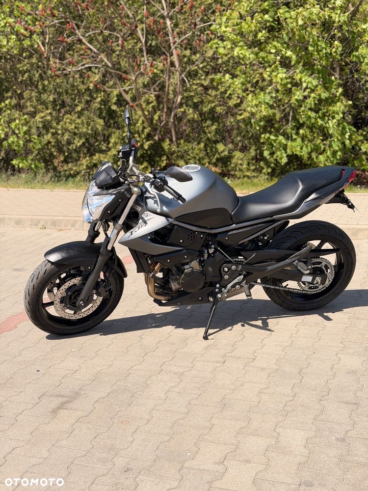 Yamaha XJ - 2