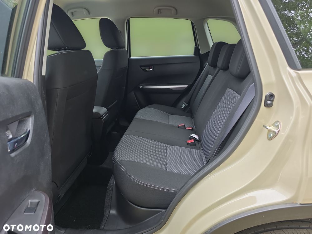 Suzuki Vitara 1.4 Boosterjet mHEV Premium Plus 2WD - 11