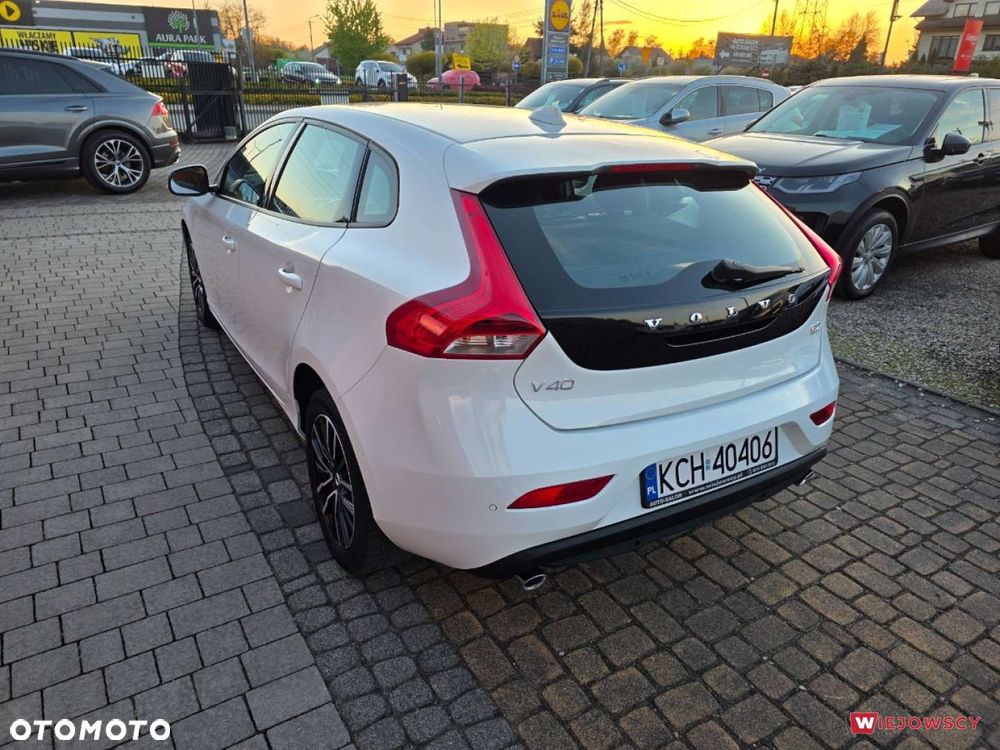 Volvo V40 - 9