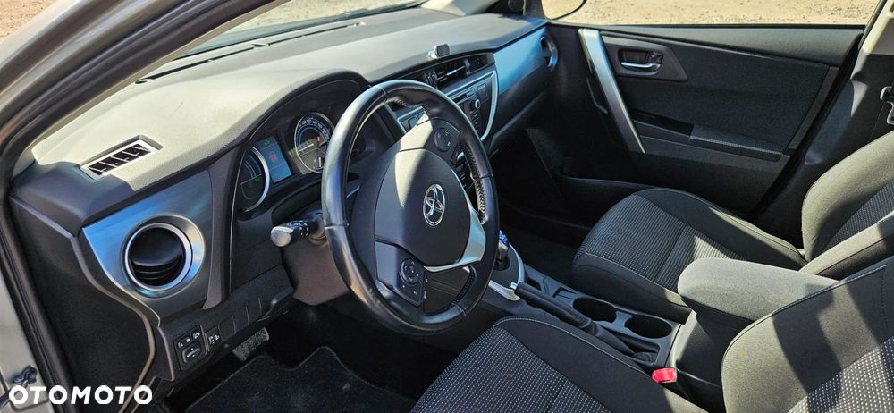 Toyota Auris 1.8 HSD Luna - 15