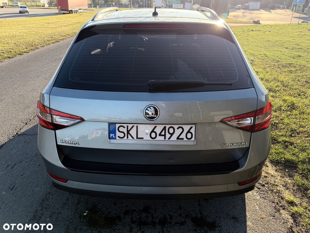 Skoda Superb 2.0 TDI Style DSG - 7