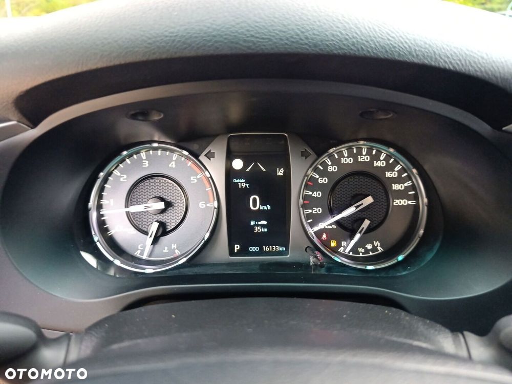 Toyota Hilux 2.8 D-4D mHEV Double Cab Executive 4x4 - 17