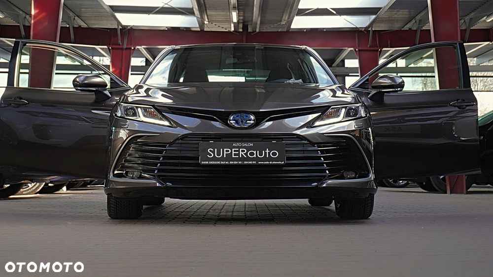 Toyota Camry - 3