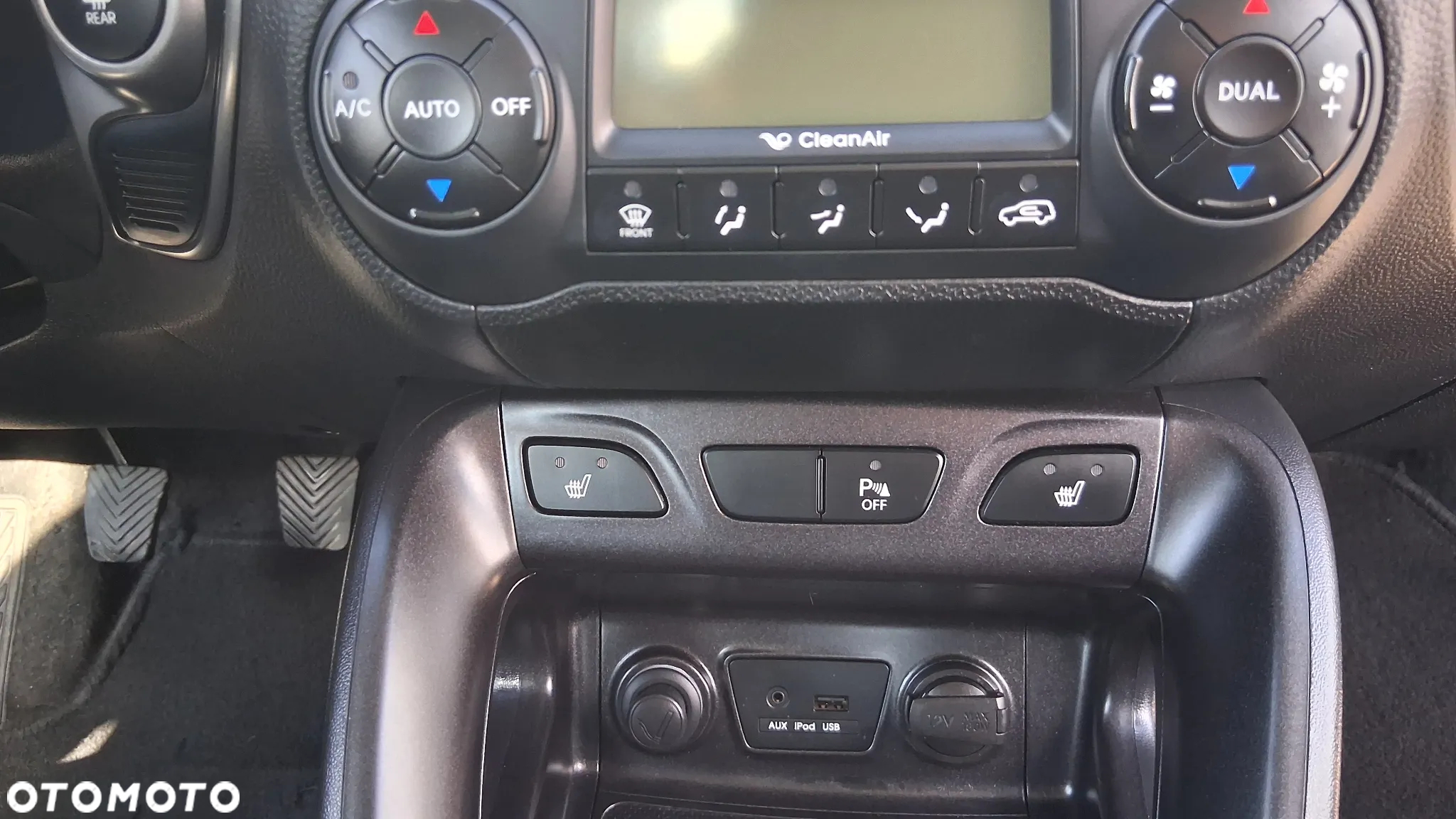 Hyundai ix35 1.6 2WD Fifa World Cup Edition - 17