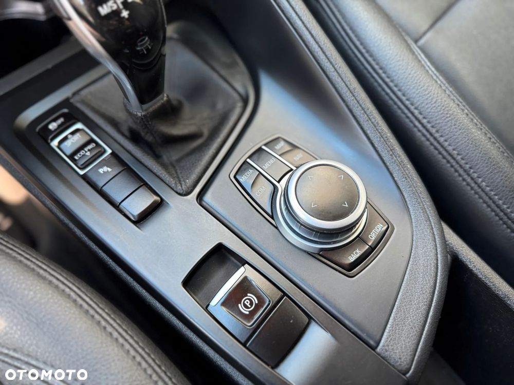BMW X1 xDrive18d Business Edition - 18