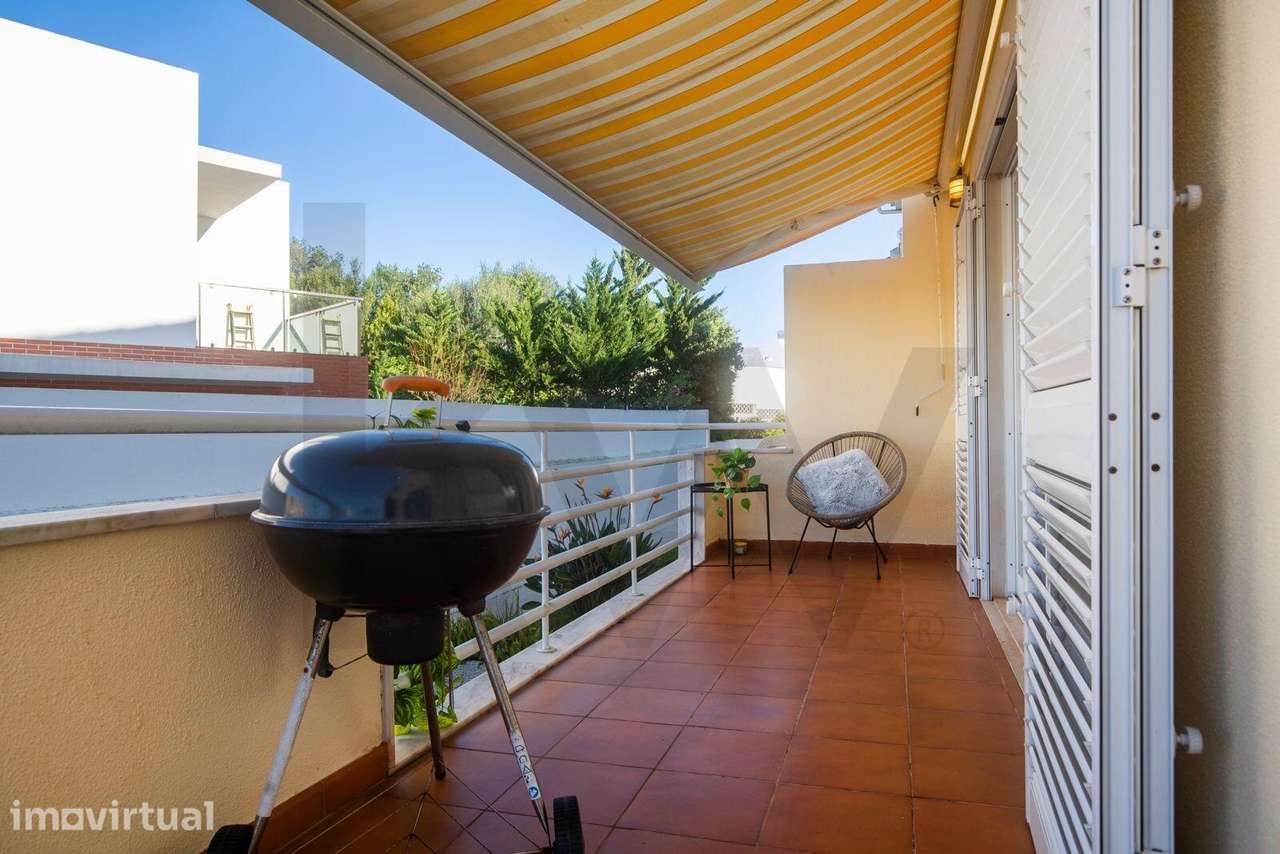Moradia com jardim privativo em Alcabideche – espaço, conforto e quali - Grande imagem: 3/31