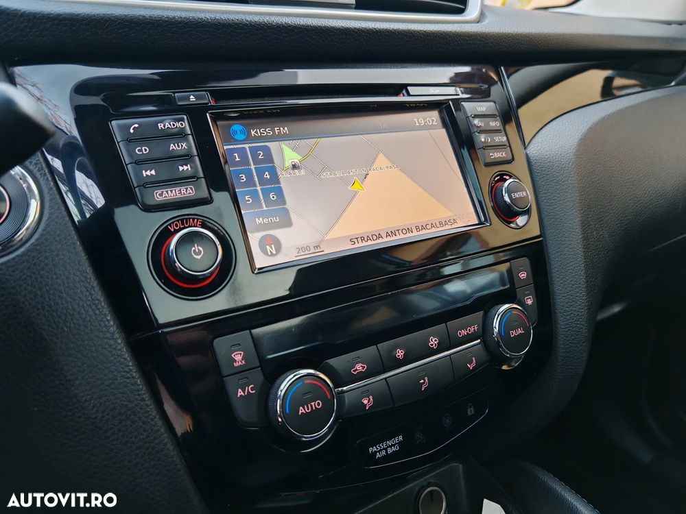 Nissan Qashqai 1.6 DCI ALL-MODE 4x4i TEKNA+ - 13