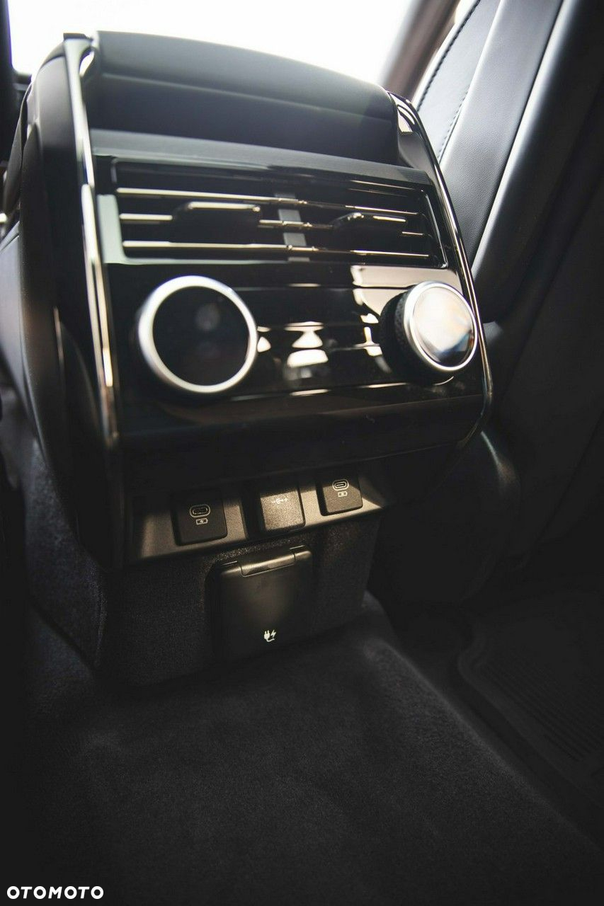 Land Rover Range Rover Sport - 19