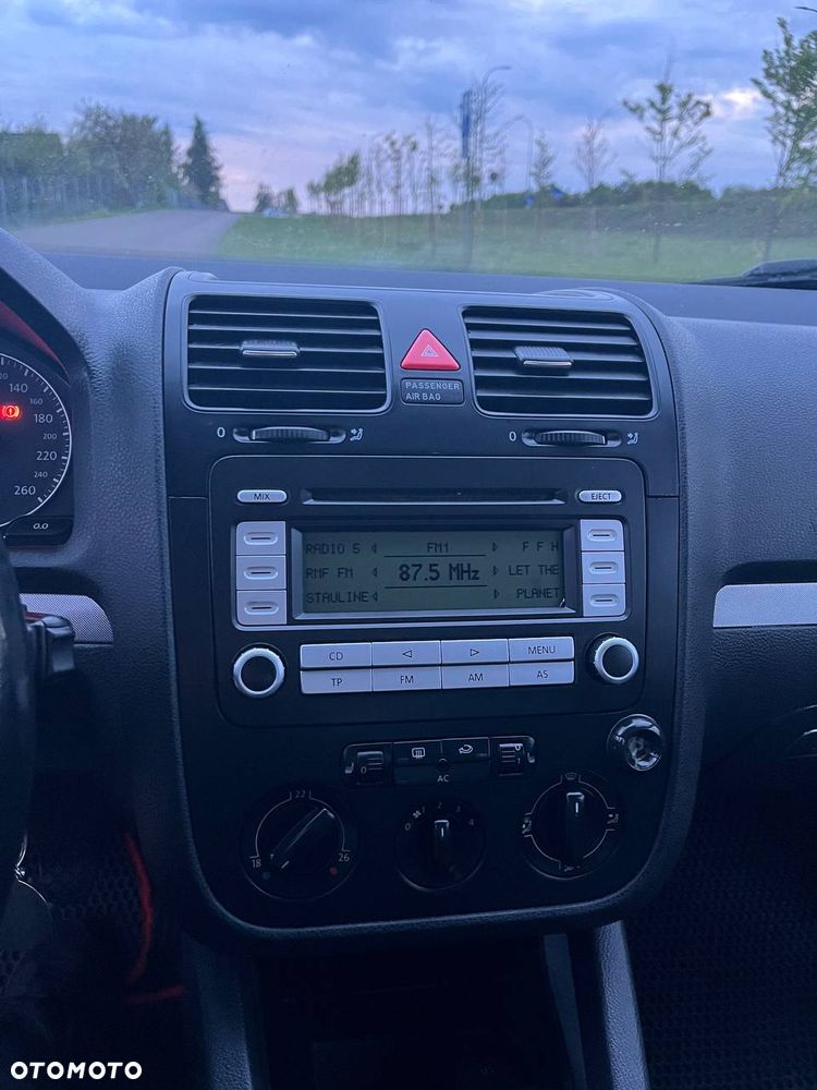 Volkswagen Golf 1.6 Trendline - 8