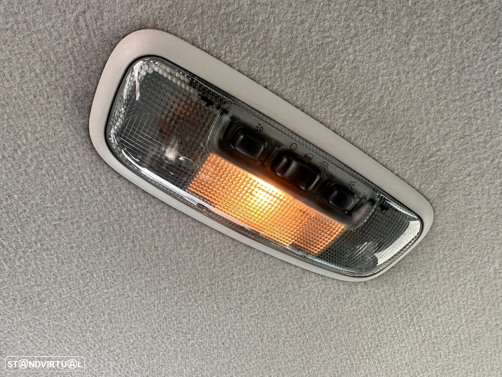 FORD Focus C-Max (DM2) 1.6 TDCi Diesel 109 cv  80 kW 2003 - 2007 G8DA para peças - 19