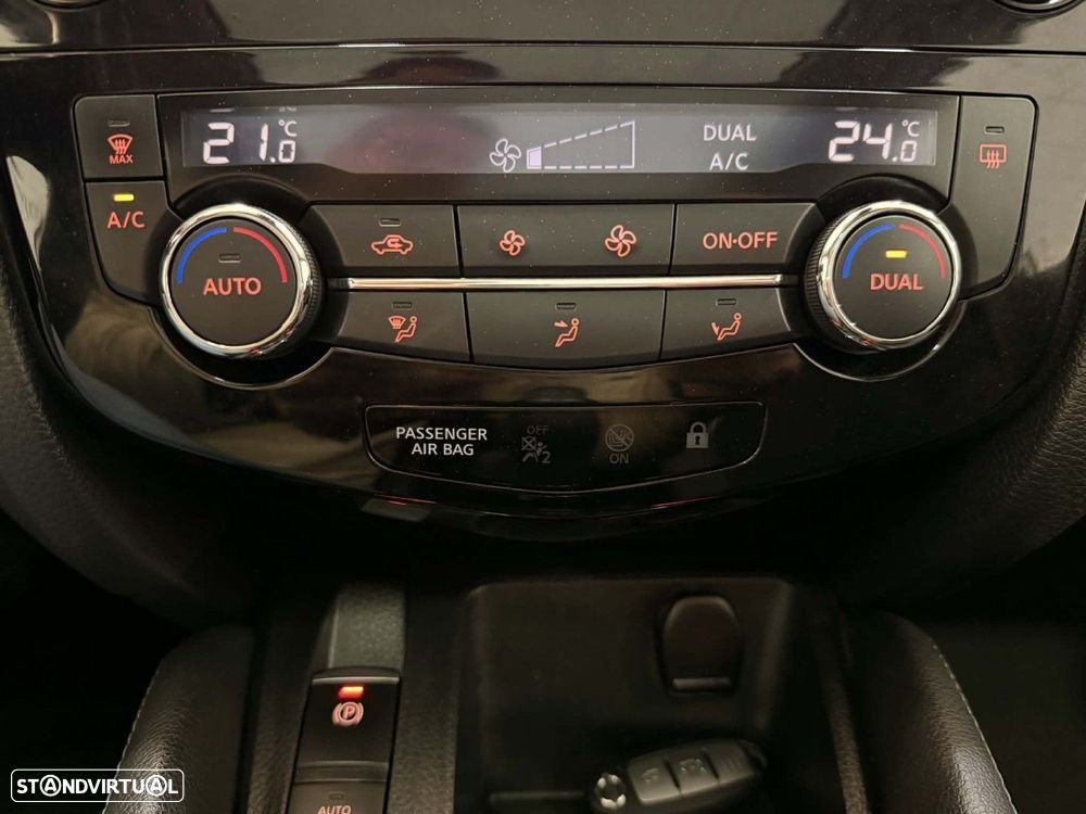 Nissan Qashqai 1.5 dCi N-Connecta - 24