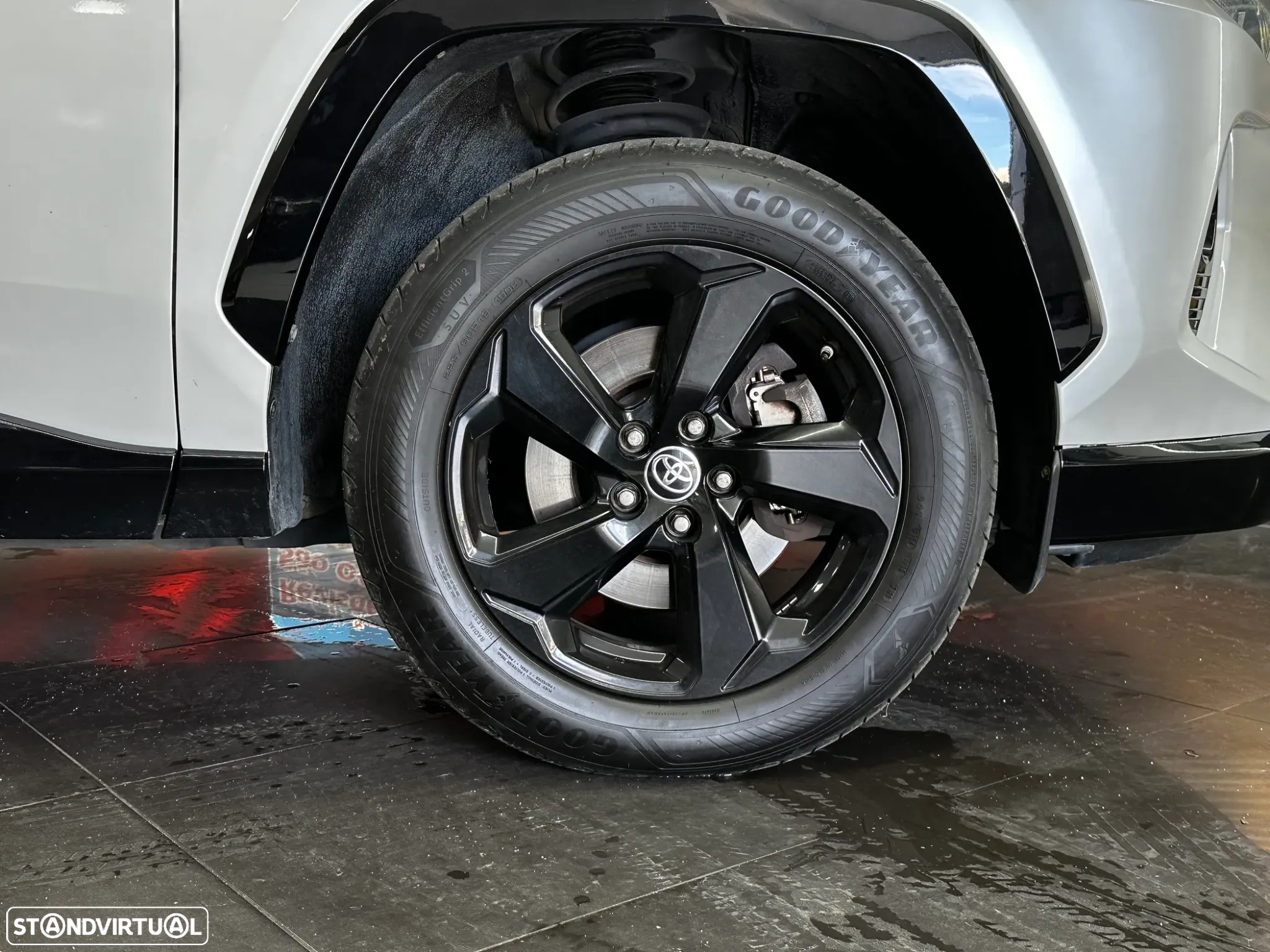 Toyota RAV4 2.5 HDF Square Collection - 12