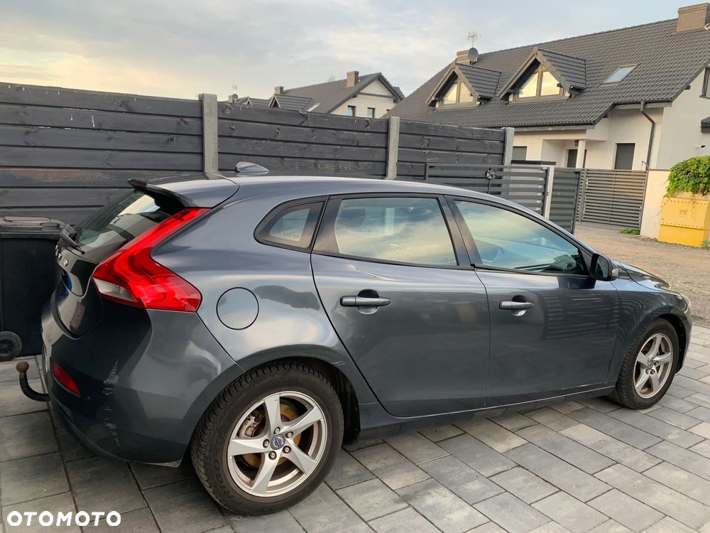 Volvo V40 D2 Momentum - 6