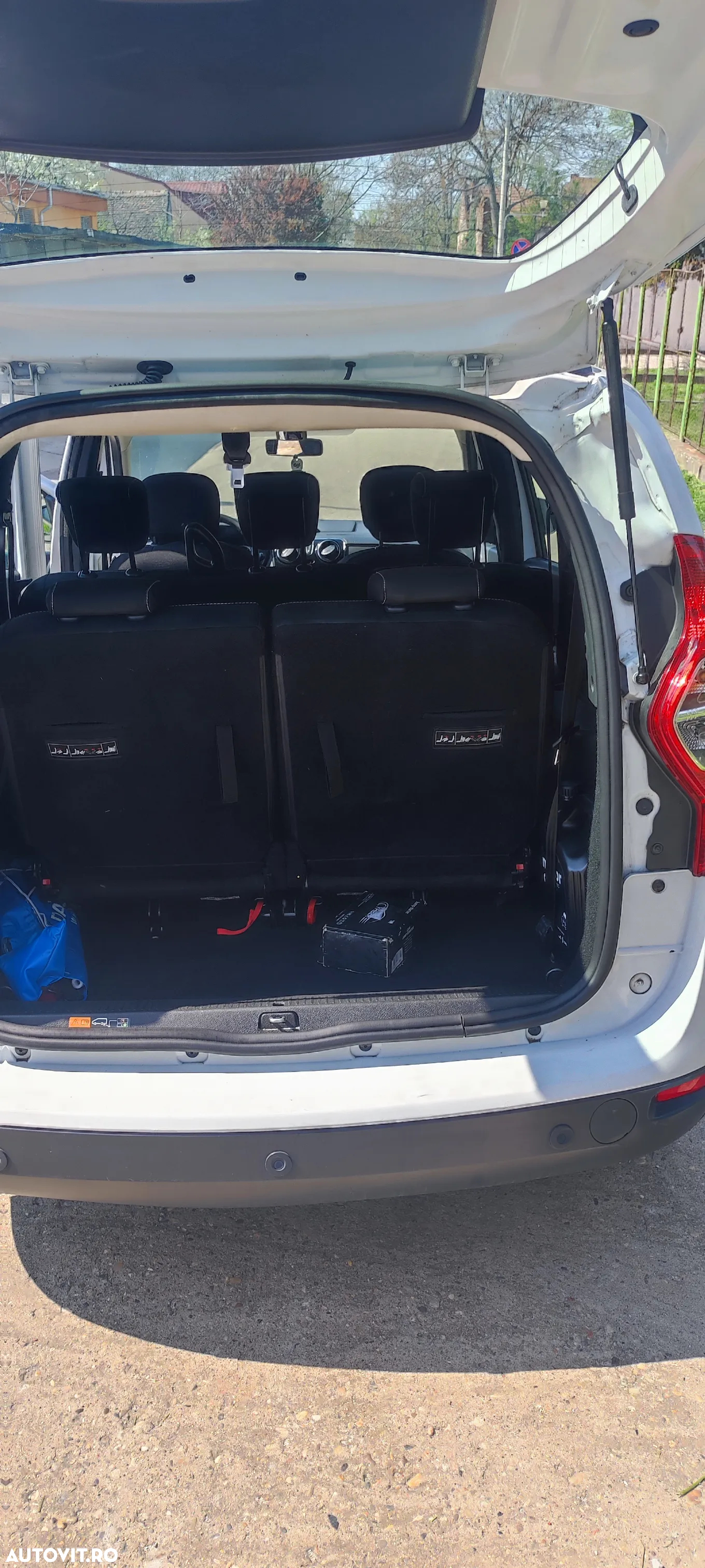 Dacia Lodgy - 12