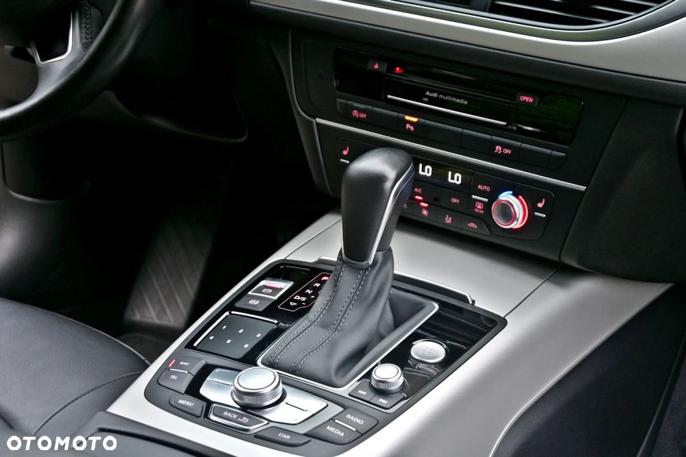 Audi A6 Avant 2.0 TDI Ultra S tronic - 29