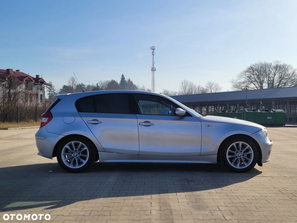 BMW Seria 1 120d - 4