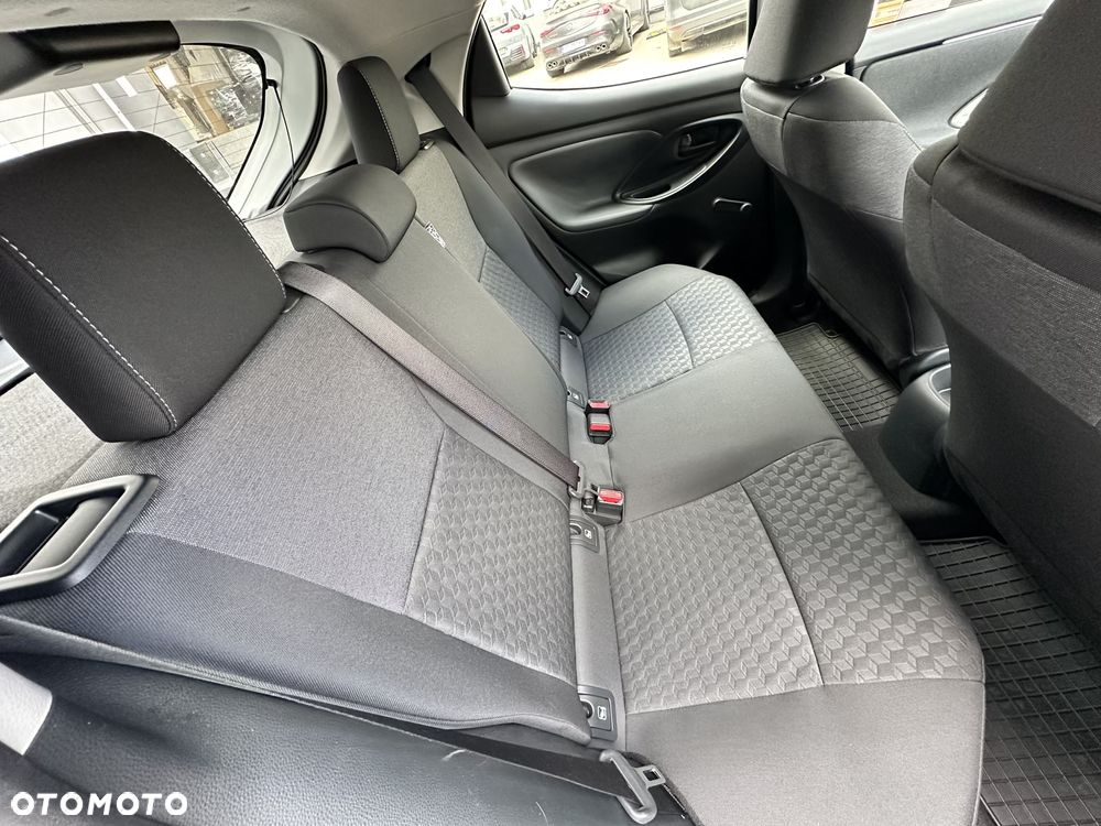 Toyota Yaris 1.5 Comfort - 19