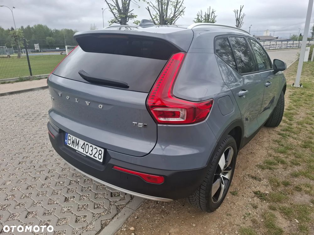 Volvo XC 40 T5 AWD Geartronic Momentum Pro - 3