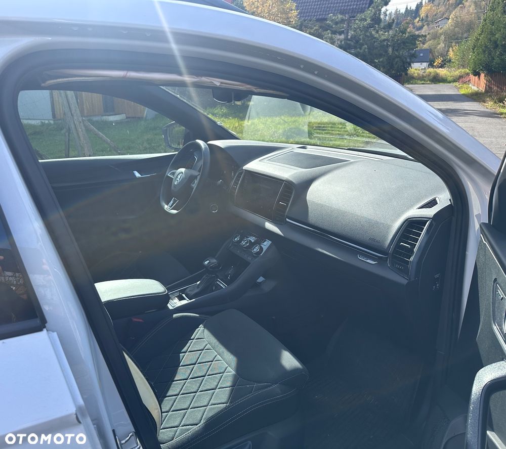Skoda Karoq 2.0 TDI SCR 4x4 DSG Sportline - 28