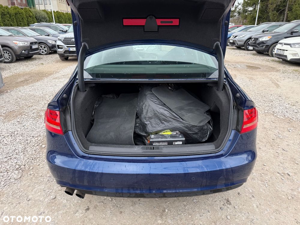 Audi A4 Limousine - 34