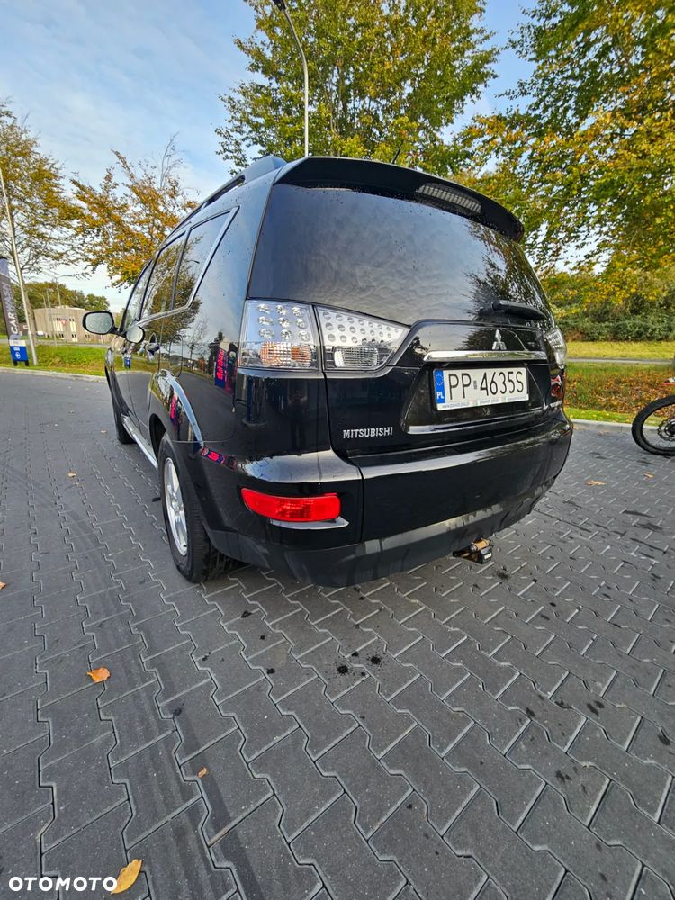 Mitsubishi Outlander 2.0 Intense + NAVI 2WD EU5 - 8