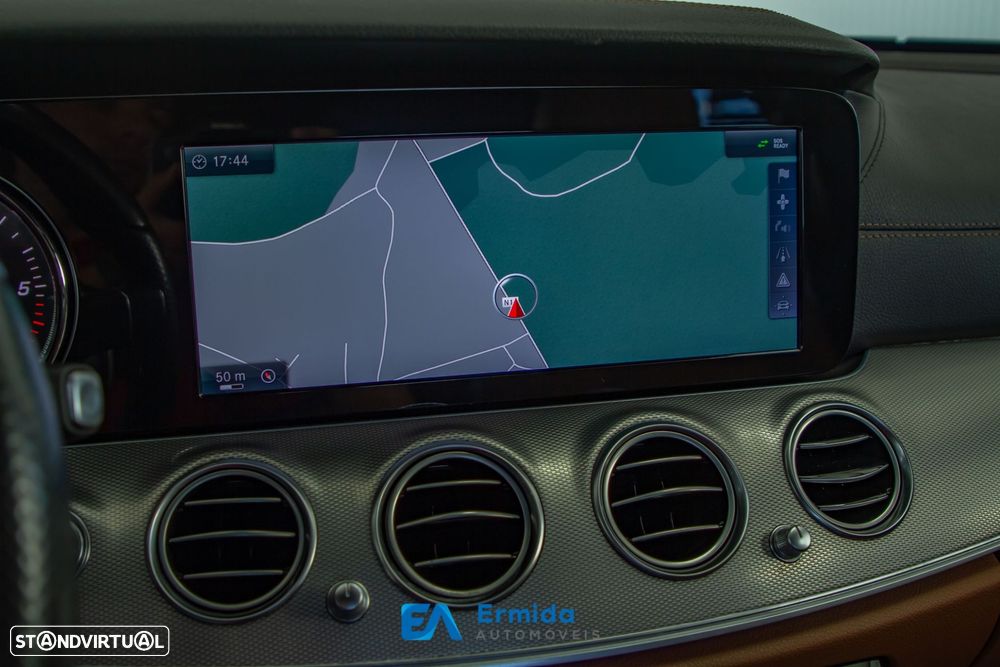 Mercedes-Benz E 220 d AMG - 23