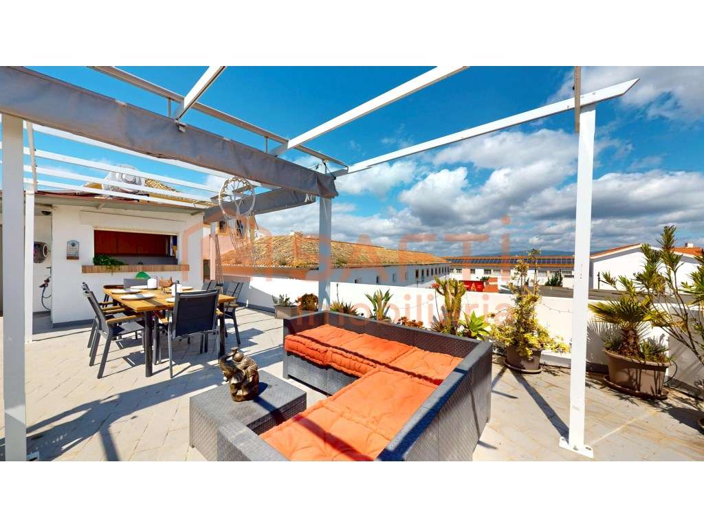 Apartamento T3 + Rooftop em Lagoa - Grande imagem: 5/41