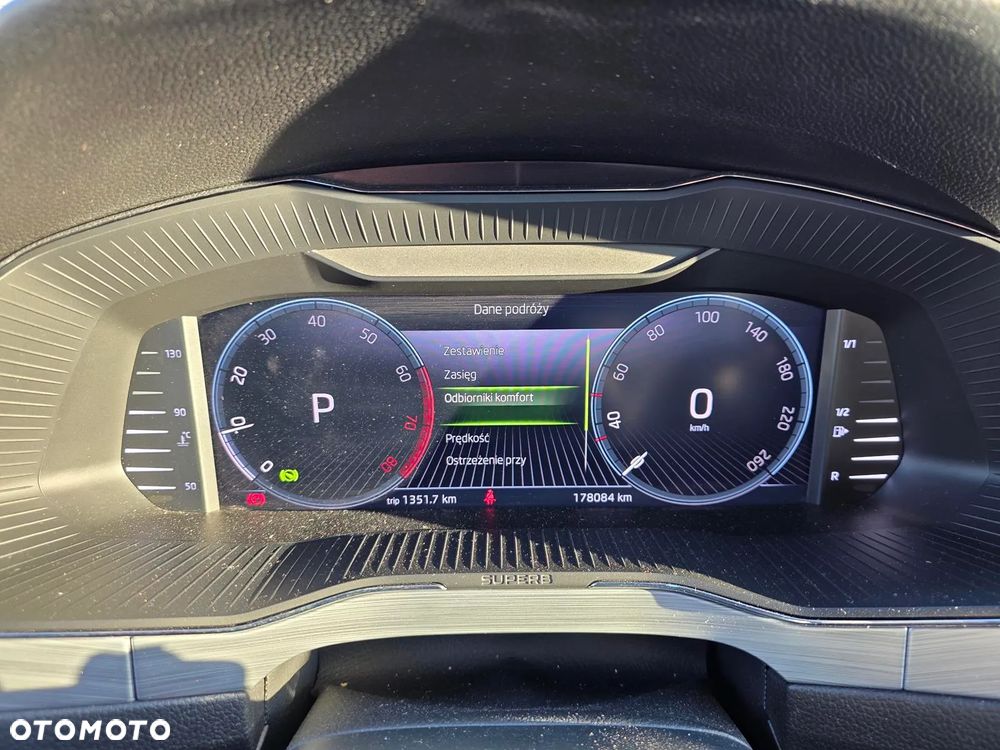 Skoda Superb 1.5 TSI Ambition DSG - 17