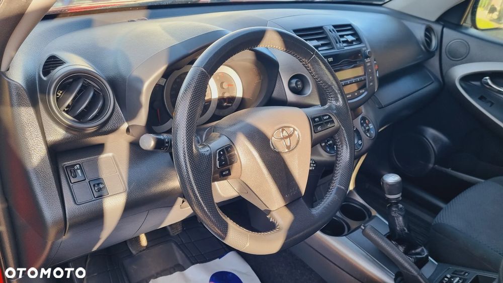 Toyota RAV4 2.0 4x4 Life - 12