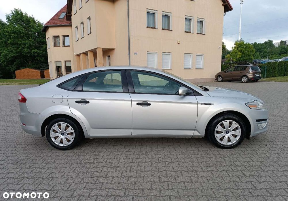 Ford Mondeo - 7