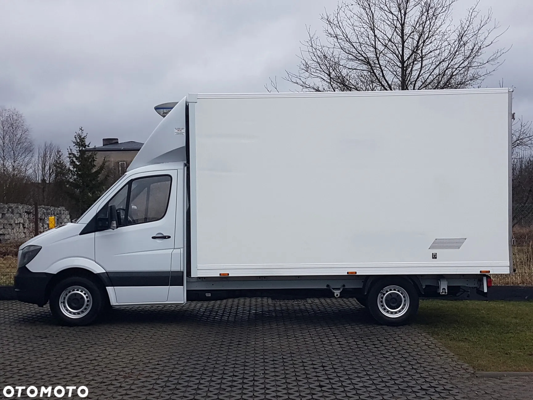 Mercedes-Benz Sprinter CHŁODNIA IZOTERMA 8EP AGREGAT ZANOTTI 4,22x2,15x2,30 KLIMA 314 CDI - 12