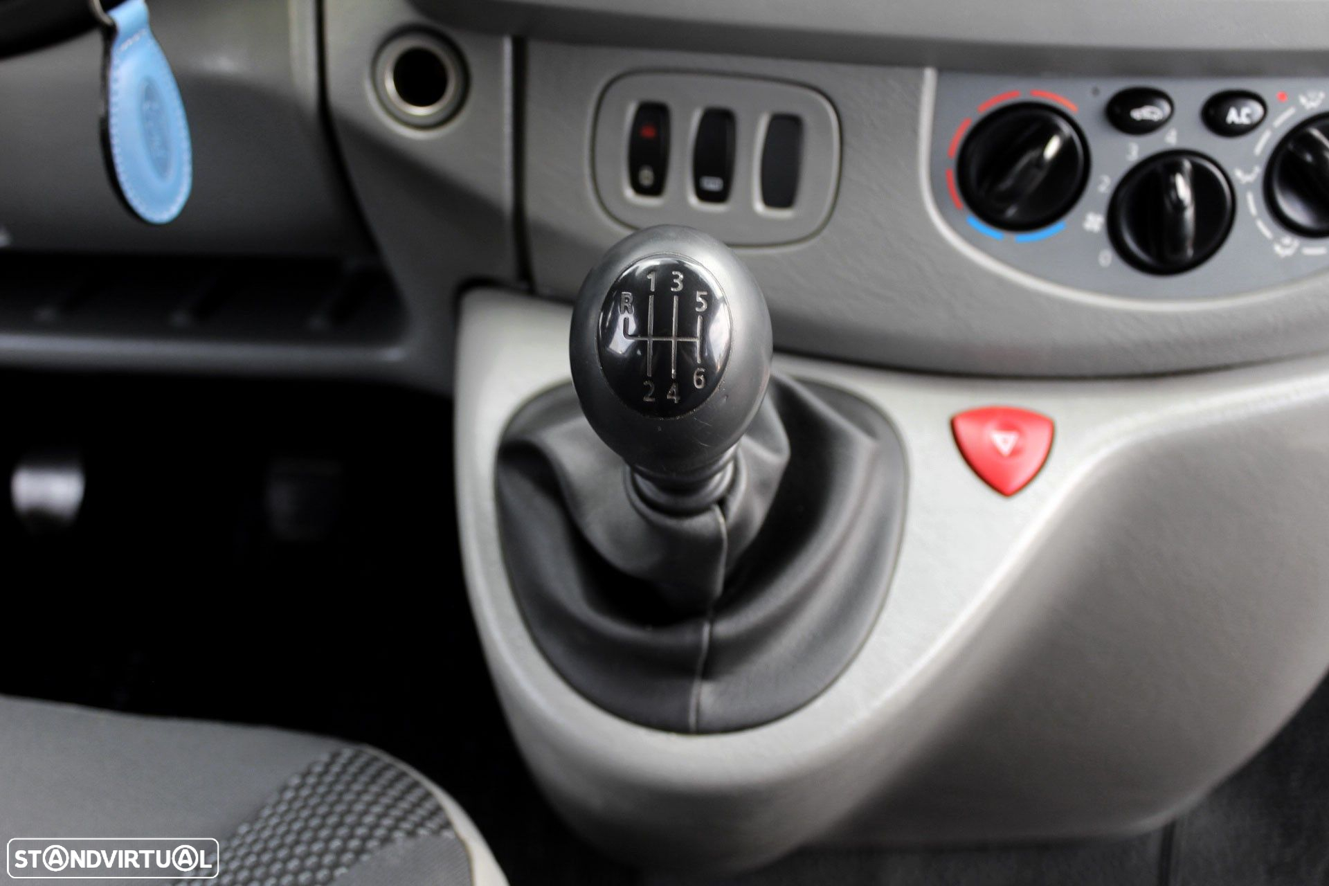 Opel Vivaro 2.0 CDTi L1H1 2.7T 6L - 18