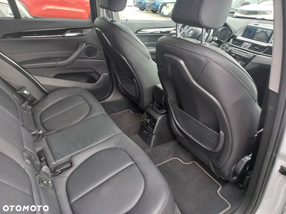 BMW X1 - 17