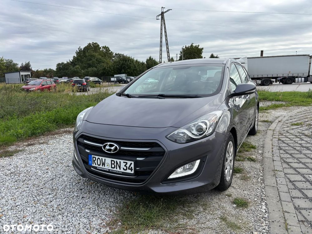 Hyundai i30 i30cw 1.6 CRDi Trend - 3