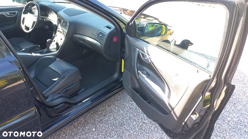 Volvo V70 2.4 Momentum - 29