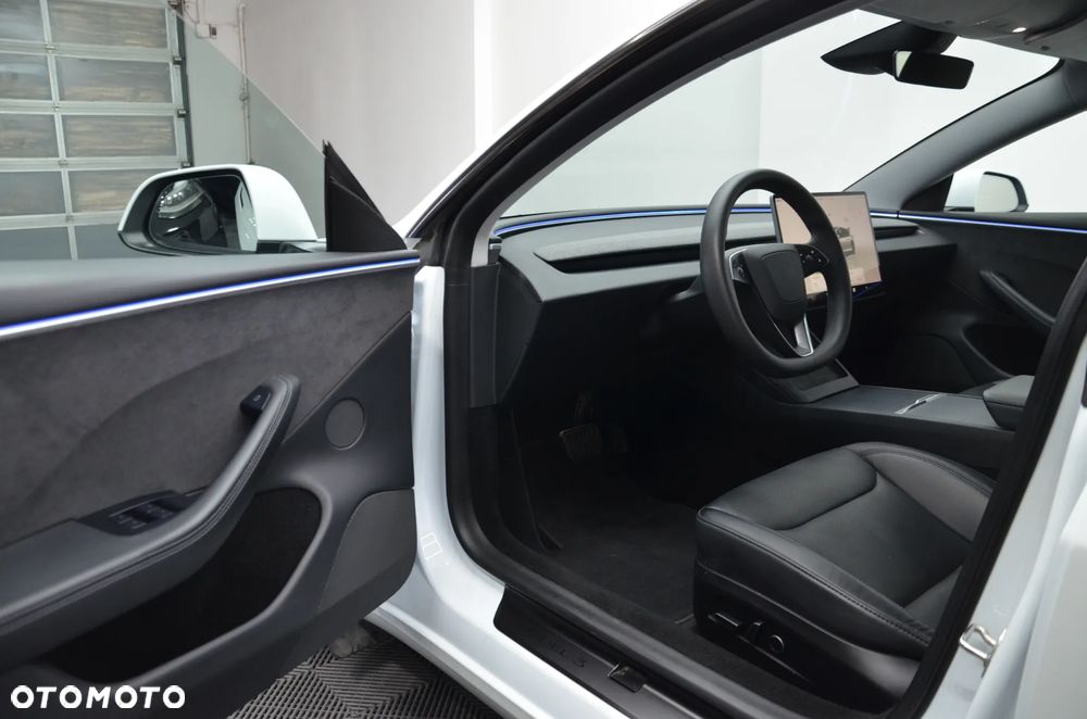 Tesla Model 3 Langstreckenbatterie Allradantrieb Dual Motor - 10