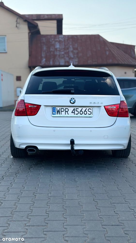 BMW Seria 3 320d - 8