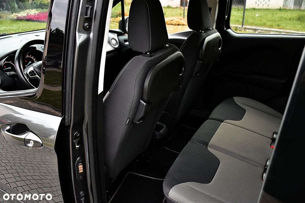 Ford Tourneo Courier 1.5 TDCi Trend - 29
