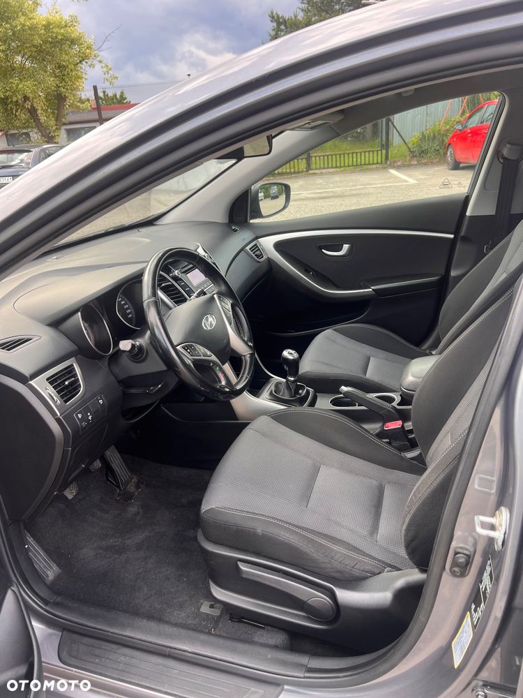 Hyundai i30 1.4 Premium - 33