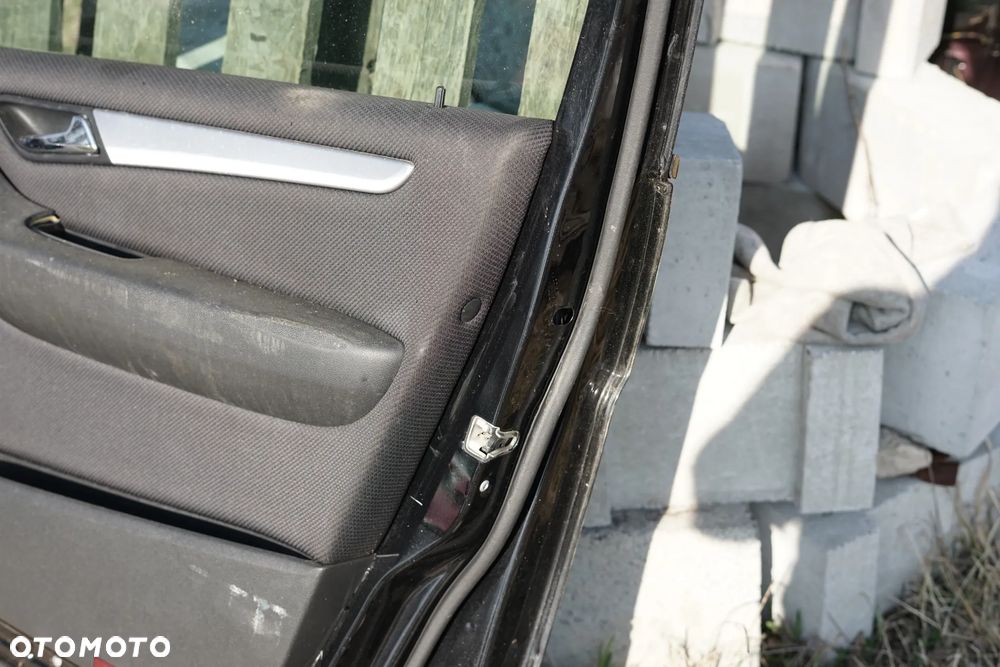 Drzwi przód przednie prawe Mercedes klasa B W245 Lift 191 - 11