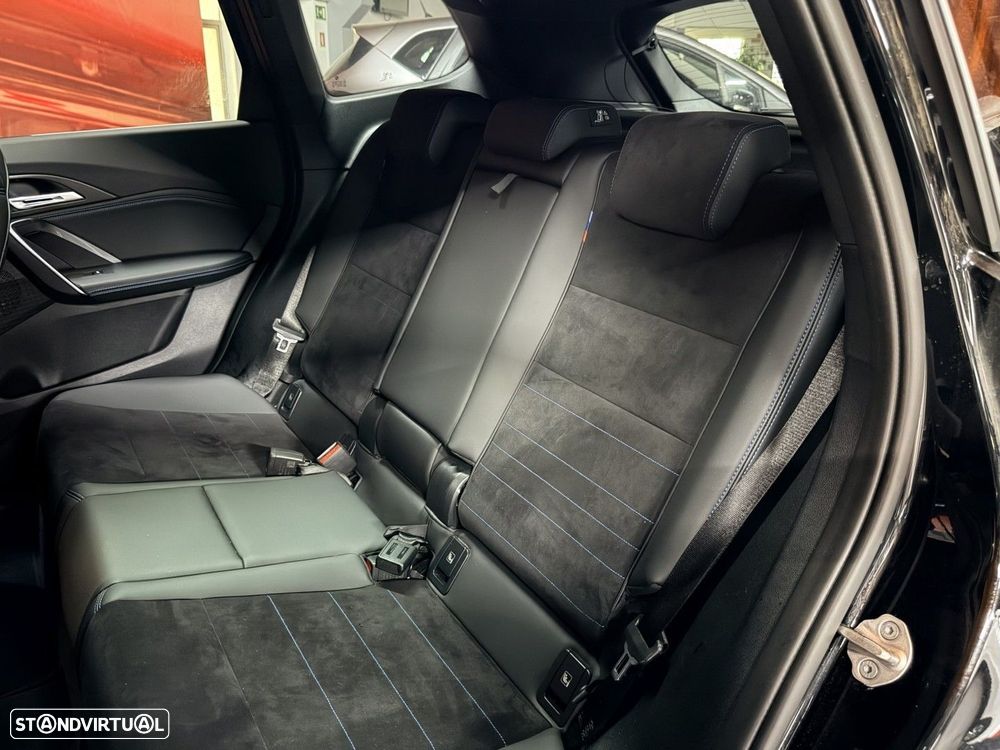 BMW iX1 xDrive30 Pack Desportivo M - 9