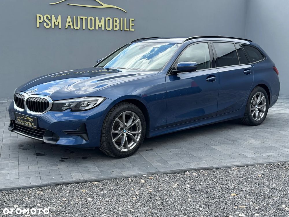 BMW Seria 3 318i - 4