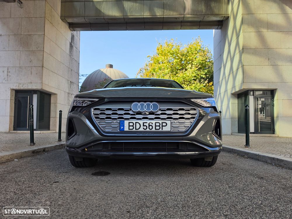 Audi Q8 e-Tron 55 quattro Advanced — photo 3
