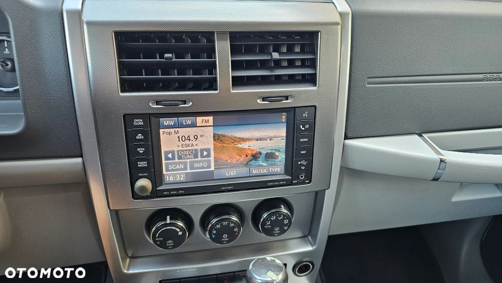 Jeep Cherokee 2.8 CRD DPF Automatik Limited - 39