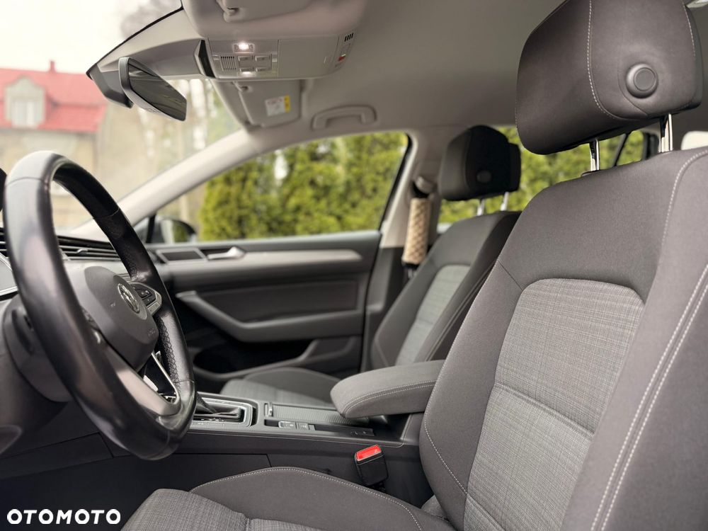 Volkswagen Passat 2.0 TDI EVO Business DSG - 12