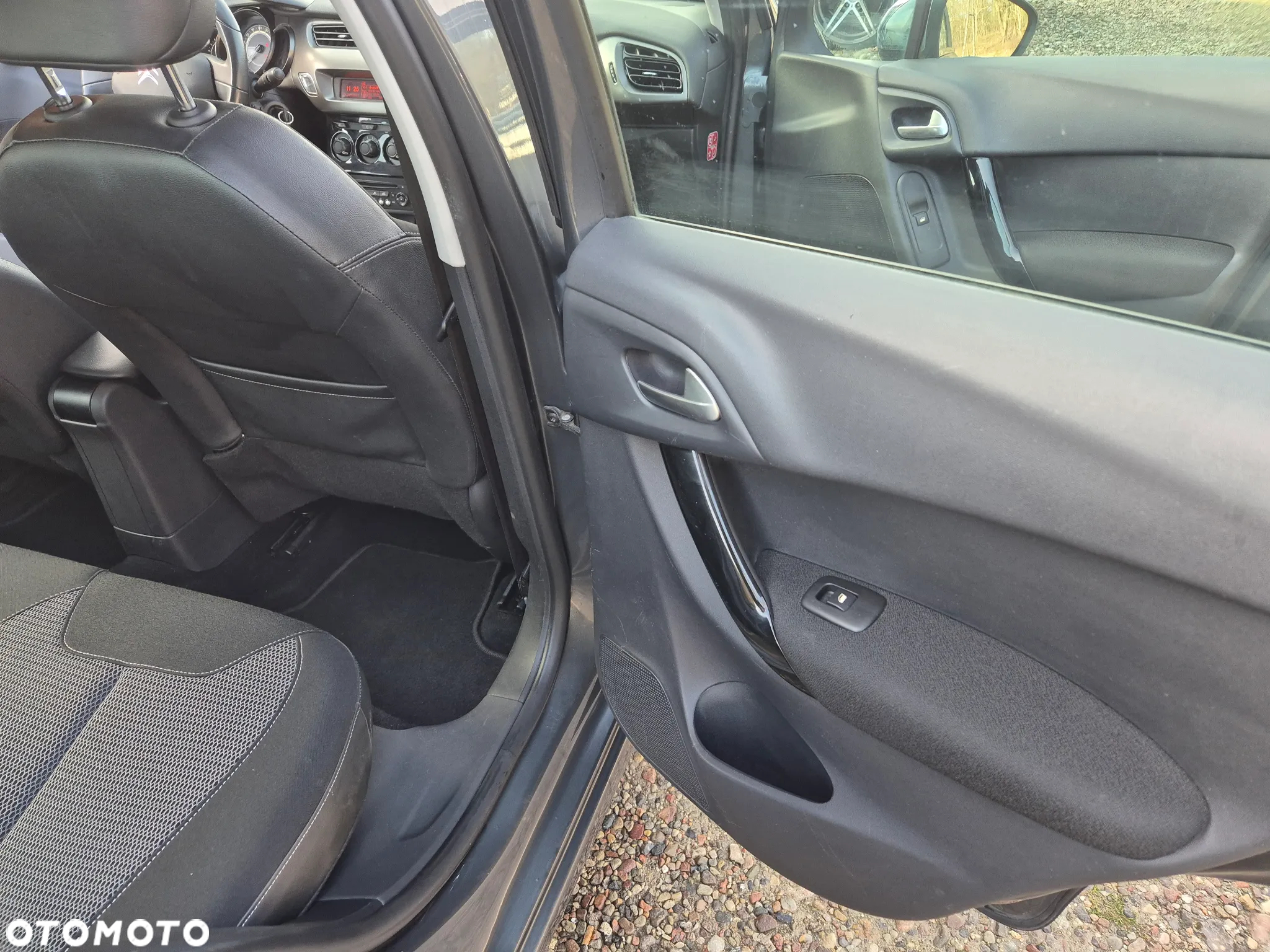 Citroën C3 1.2 PureTech GPF Live - 17