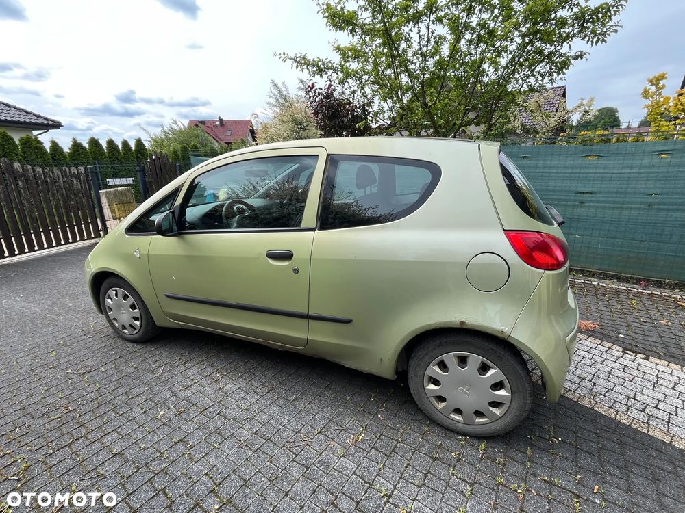 Mitsubishi Colt - 2