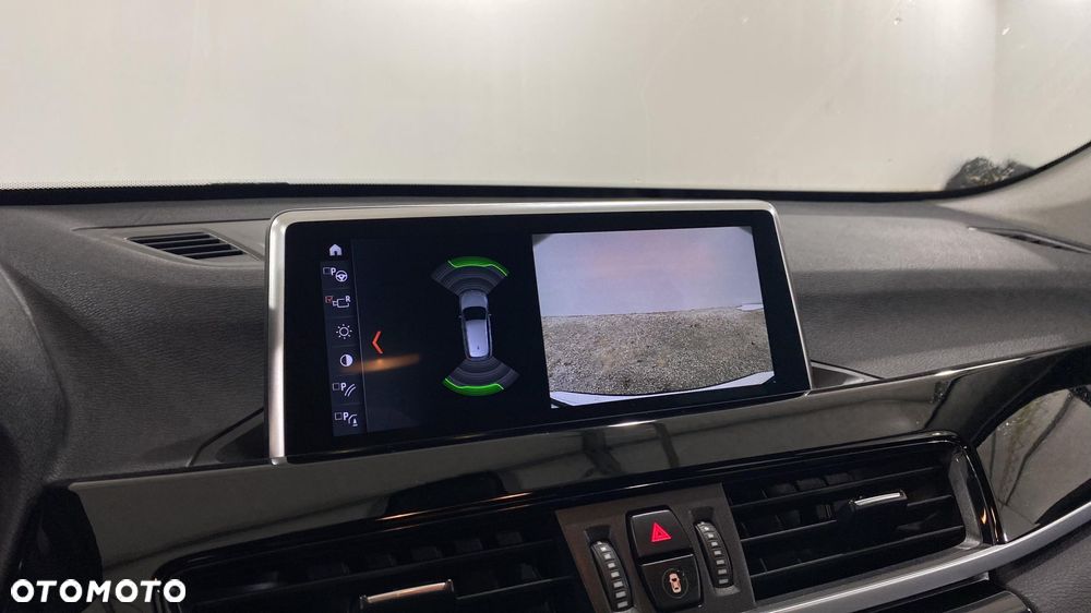 BMW X1 sDrive18i Advantage - 20