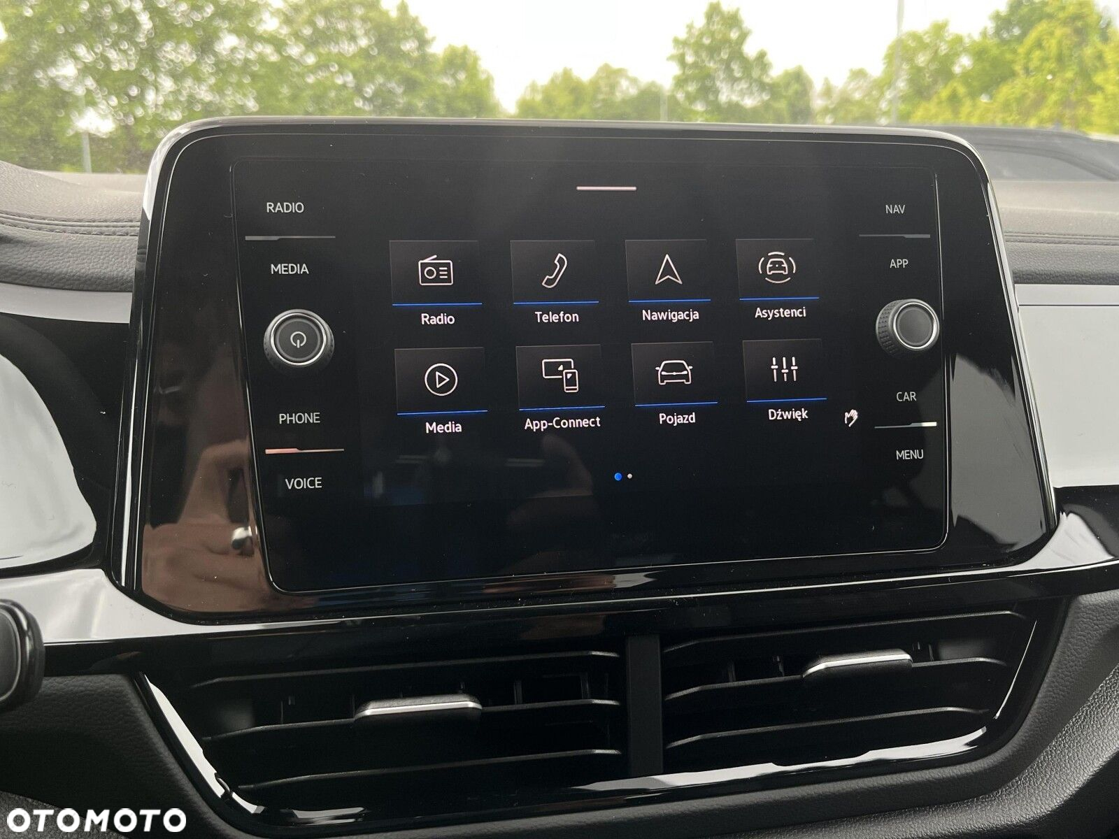Volkswagen T-Roc - 33